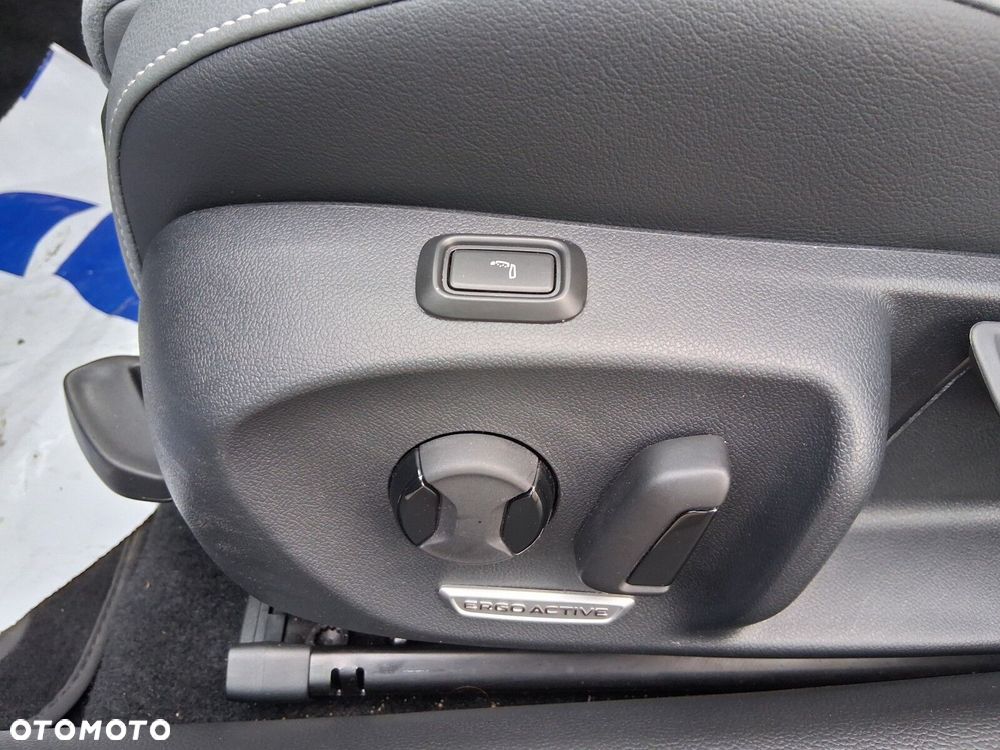 Volkswagen Passat - 15