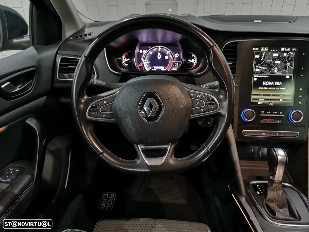 renault megane-sport-tourer ver-1-5-blue-dci-bose-edition-edc - 21