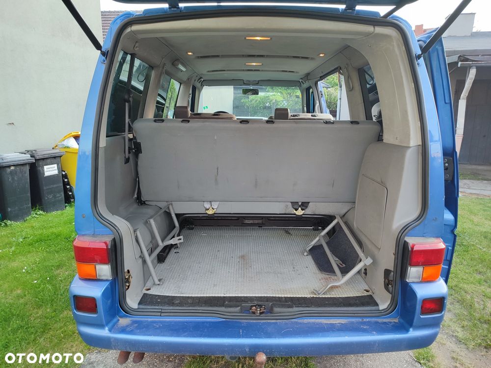 Volkswagen Multivan - 8