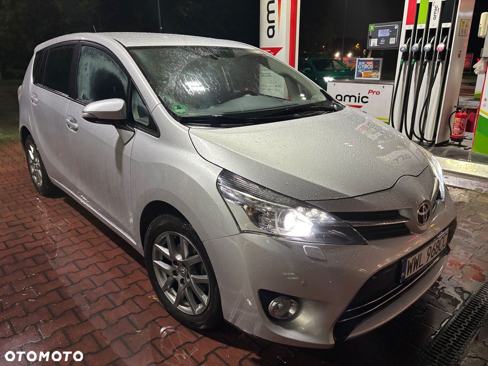 Toyota Verso - 1