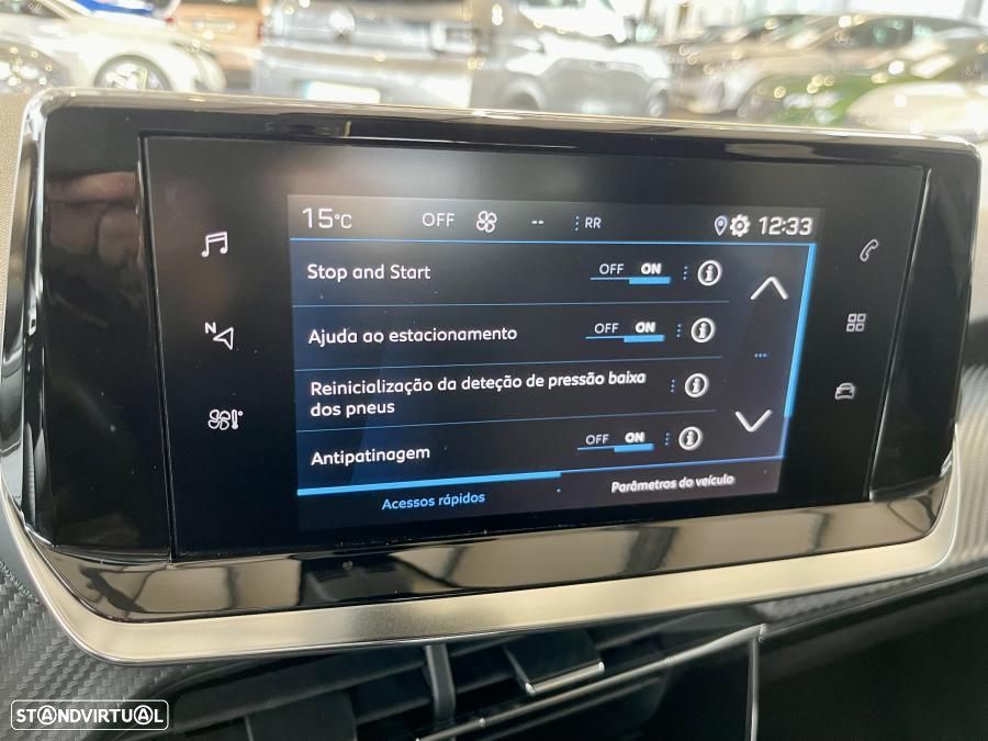 Peugeot 2008 1.2 PureTech Style - 20