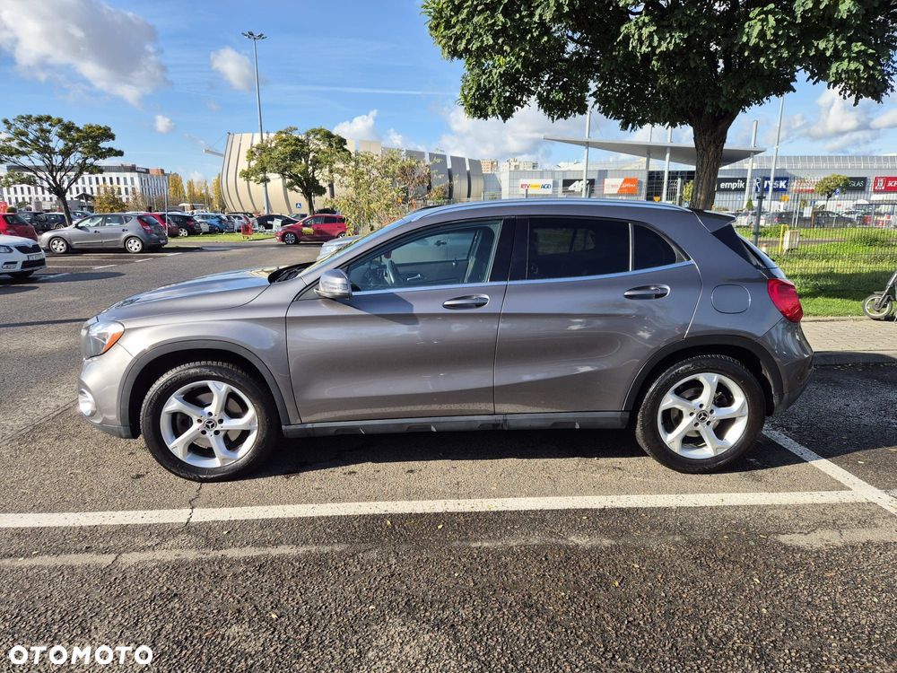 Mercedes-Benz GLA 250 4-Matic - 5