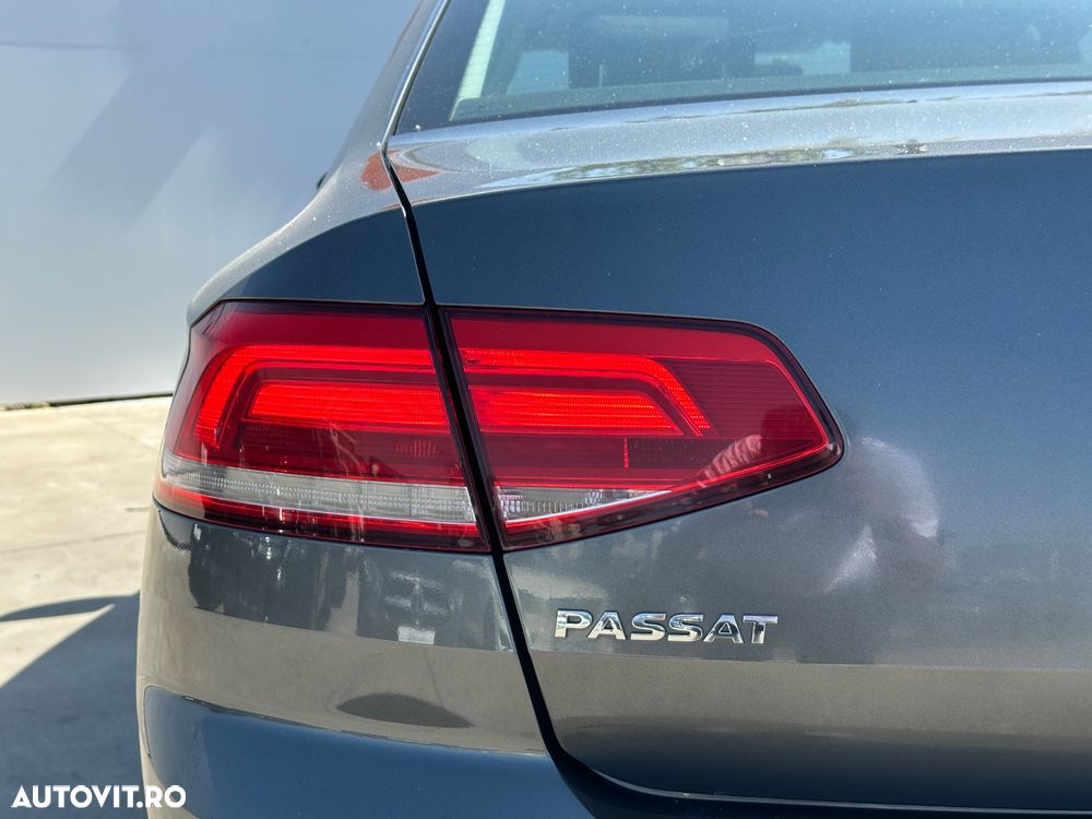 Volkswagen Passat 1.6 TDI (BlueMotion Technology) Comfortline - 20