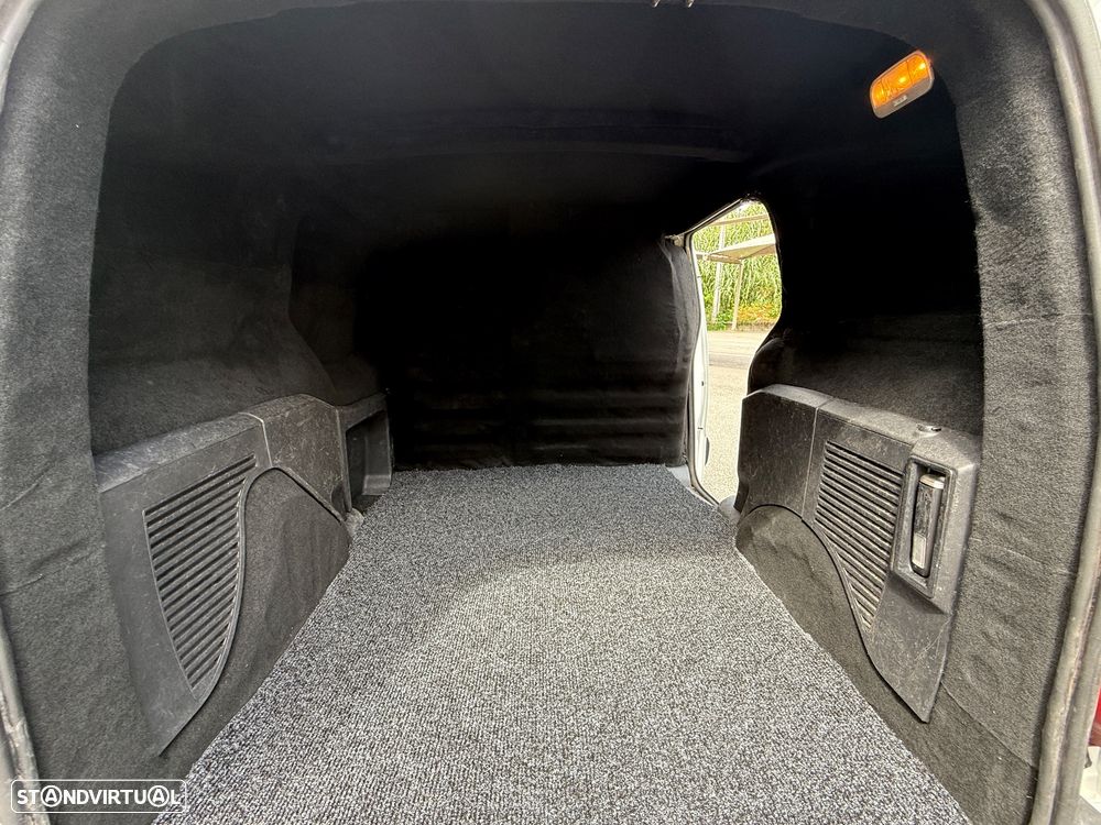 Citroën Berlingo 1.6 HDI 3 Lug forrada alcatifa - 10