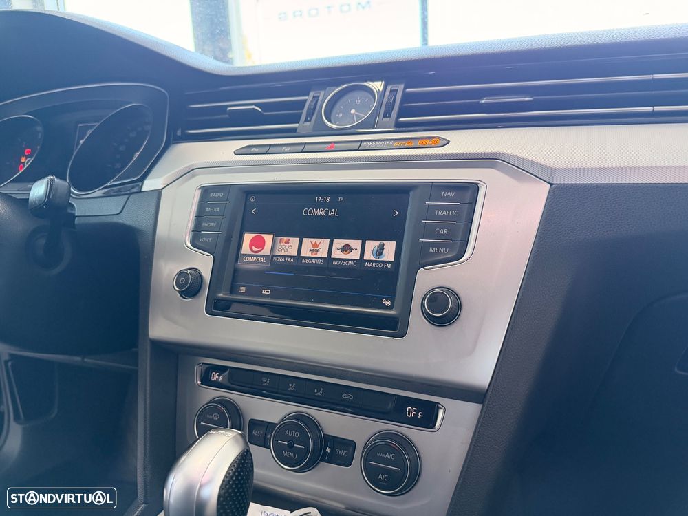 VW Passat Variant 1.6 TDI (BlueMotion ) DSG Comfortline - 23