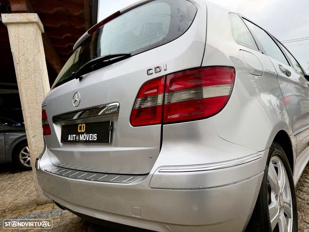 Mercedes-Benz B 180 CDI - 15