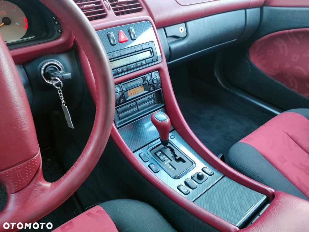 Mercedes-Benz CLK - 6