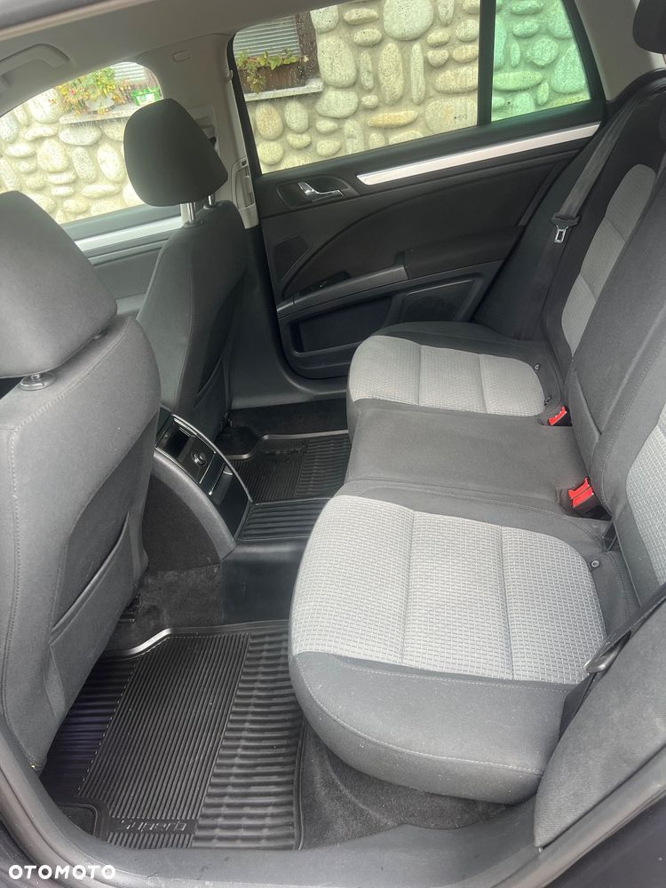 Skoda Superb 2.0 TDI Ambition DSG - 18