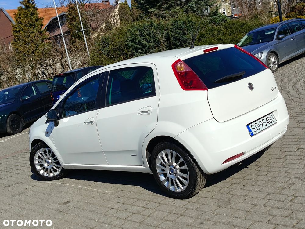 Fiat Grande Punto 1.4 8V Emotion - 35