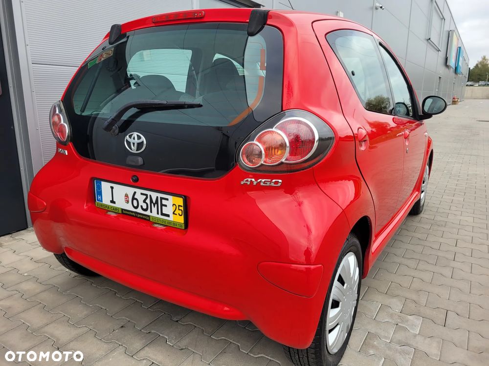 Toyota Aygo x-clusive Style Selection - 11