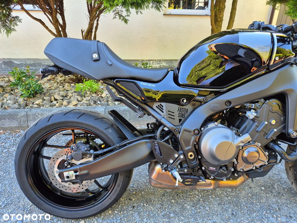 Yamaha XSR - 6