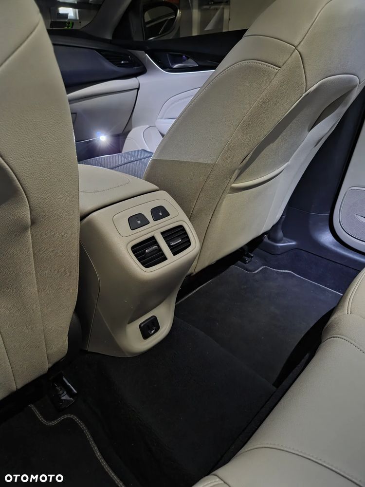 Opel Insignia 1.5 T Exclusive S&S - 7