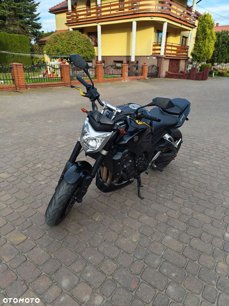 Yamaha FZ