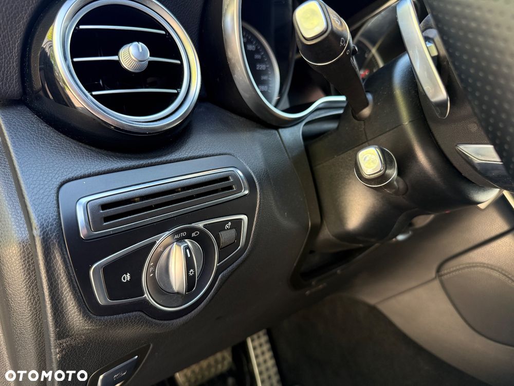 Mercedes-Benz GLC 220 d 4Matic 9G-TRONIC AMG Line - 23