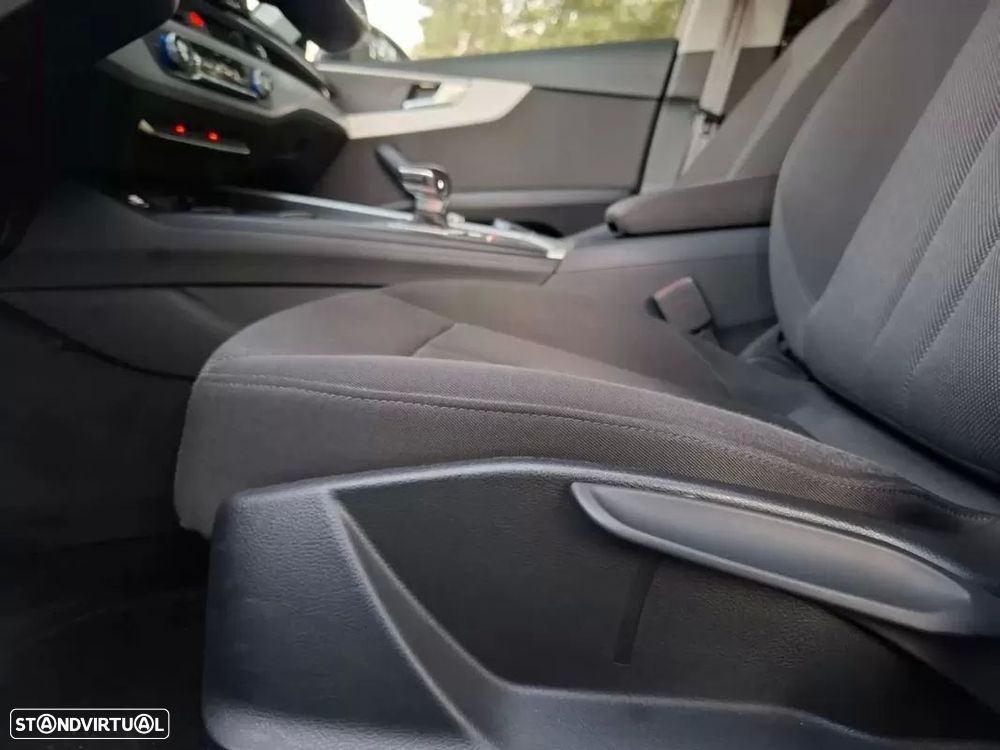 Audi A4 Avant 35 TDI Advanced S tronic - 27
