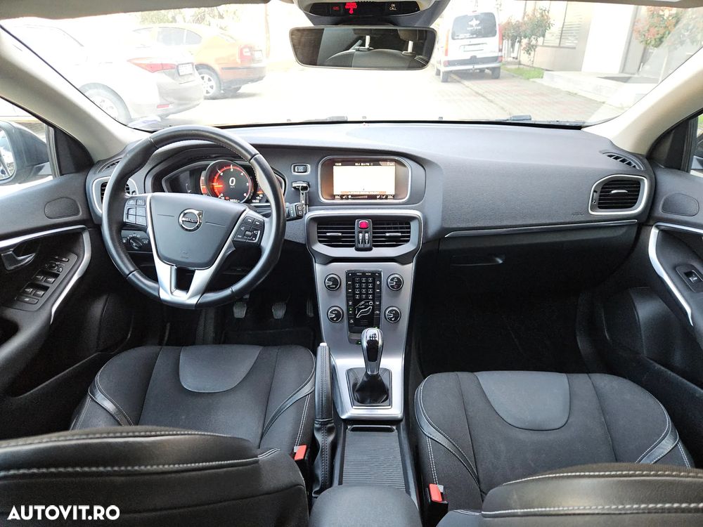 Volvo V40 D2 - 5