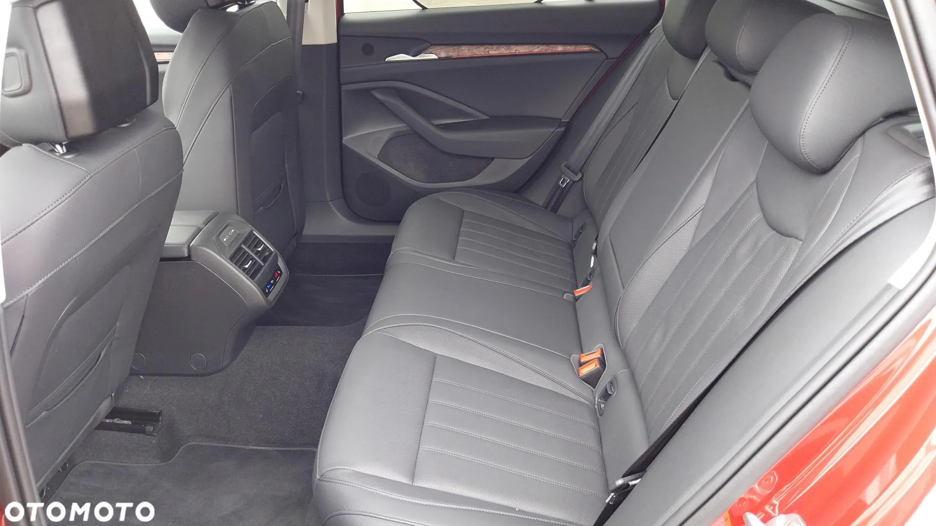 Skoda Superb 1.5 TSI L&K DSG - 16