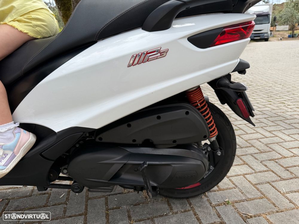 Piaggio MP3 - 7