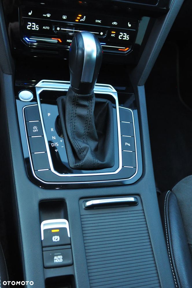 Volkswagen Arteon 2.0 TSI Elegance DSG - 24