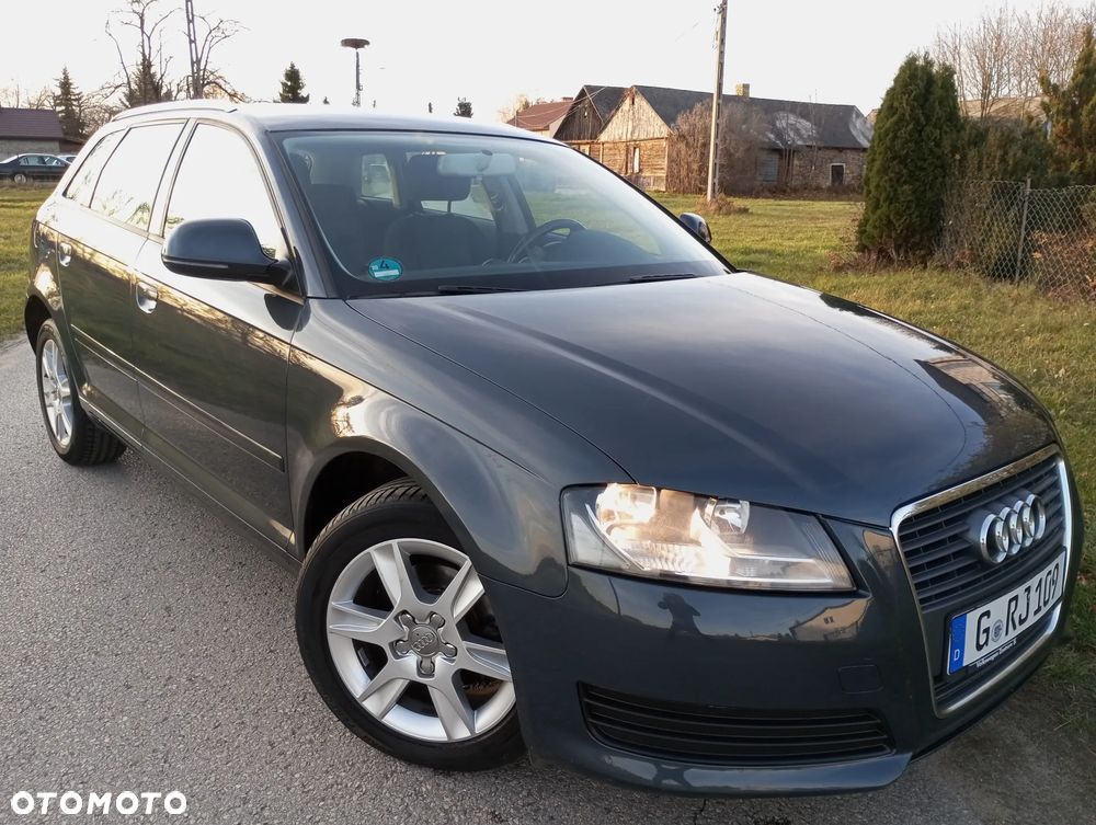 Audi A3 Sportback - 2