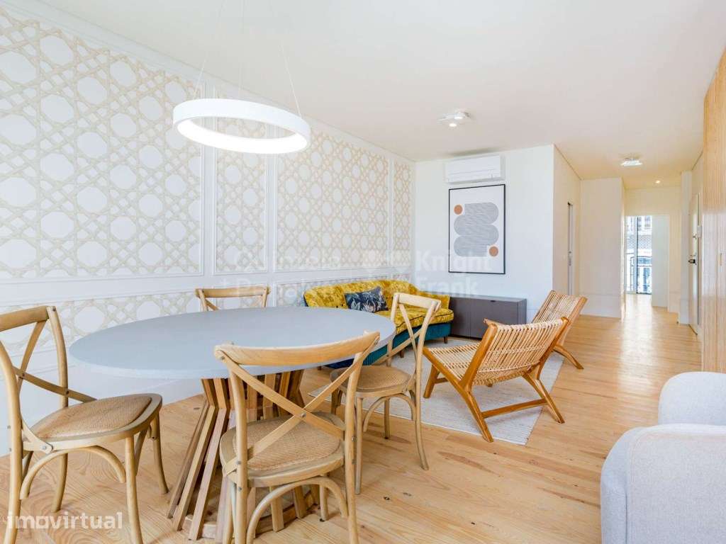 Apartamento T2 renovado e com varanda na Estrela, Lisboa - Grande imagem: 3/29
