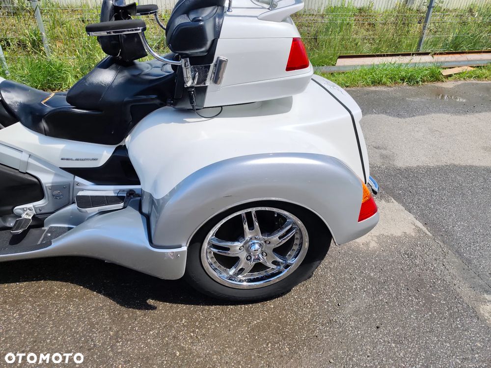 Honda GL - 6
