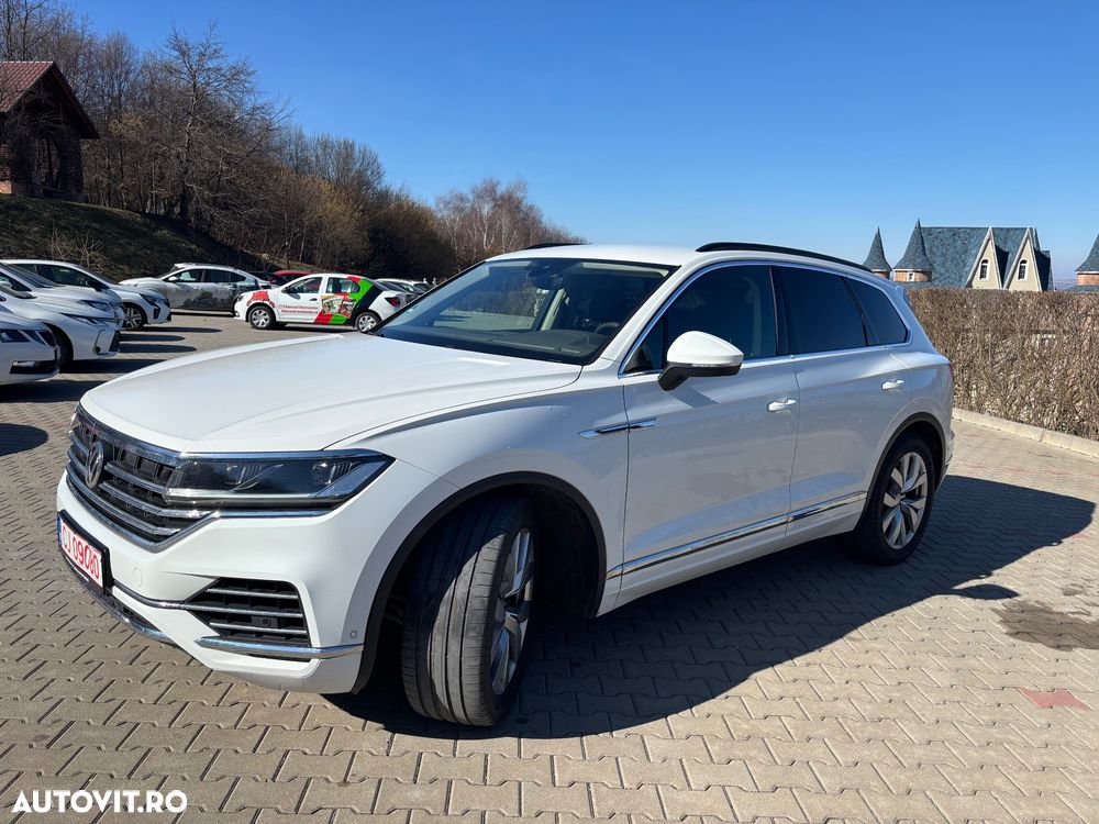 Volkswagen Touareg 3.0 V6 TDI 4Motion DPF Automatik Elegance - 3