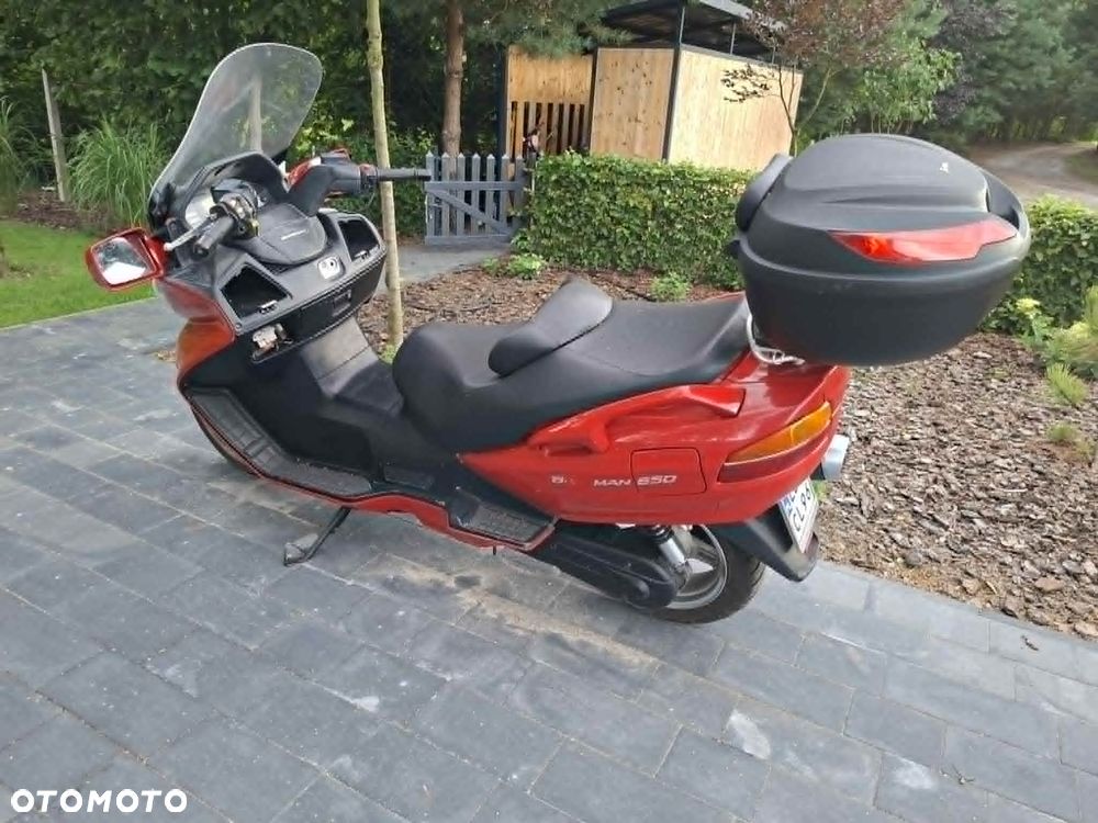 Suzuki Burgman - 13