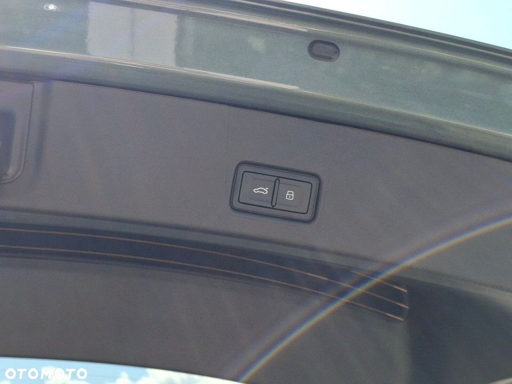 Audi Q4 Sportback e-tron - 13