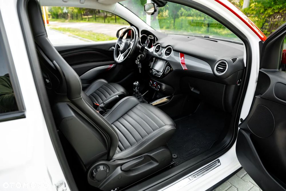 Opel Adam 1.4 Turbo S - 30