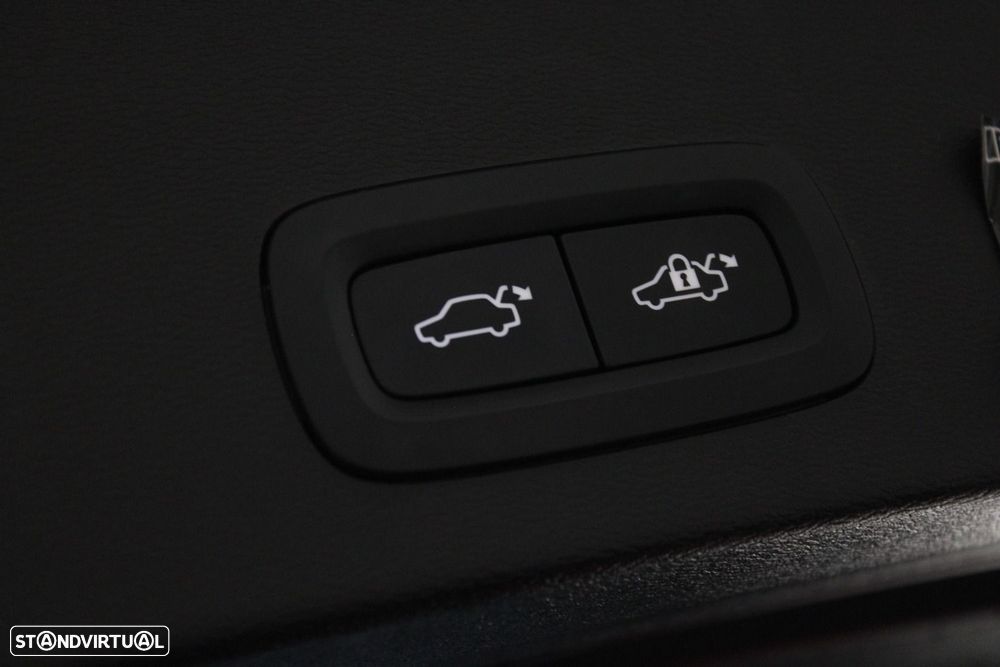 Volvo XC 40 1.5 T2 Momentum - 36