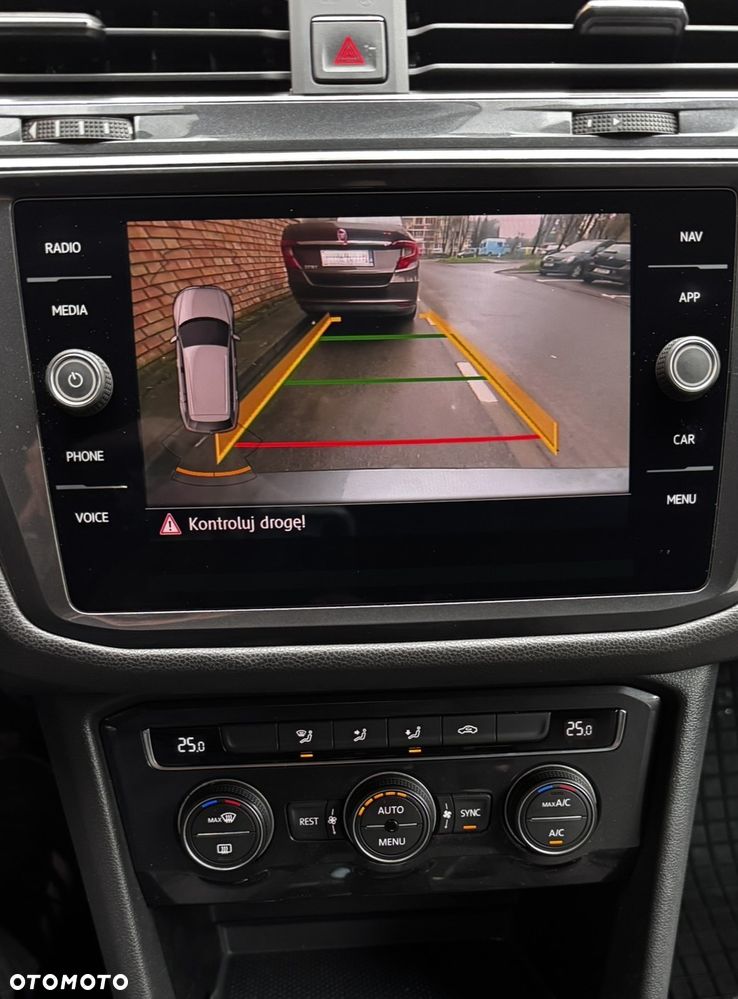 Volkswagen Tiguan - 4