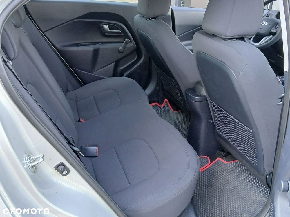 Kia Rio 1.2 L - 17