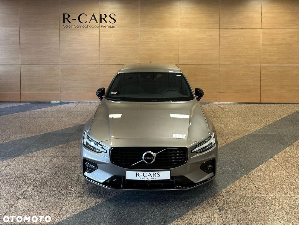 Volvo S60 B4 B R-Design - 5