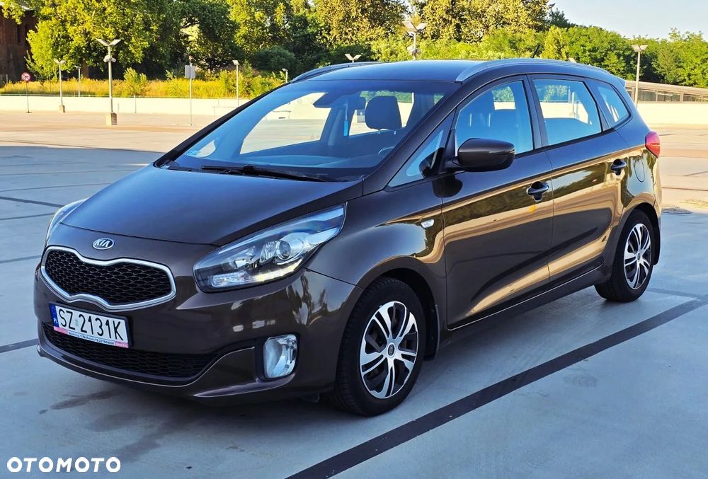 Kia Carens 1.7 CRDi L 7os - 5