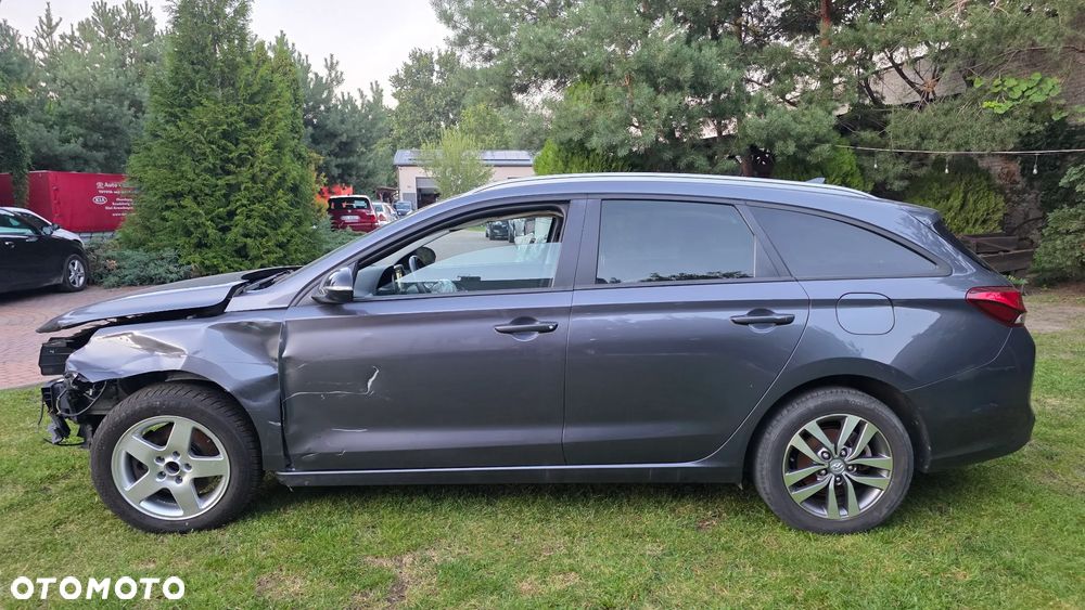 Hyundai i30 - 23
