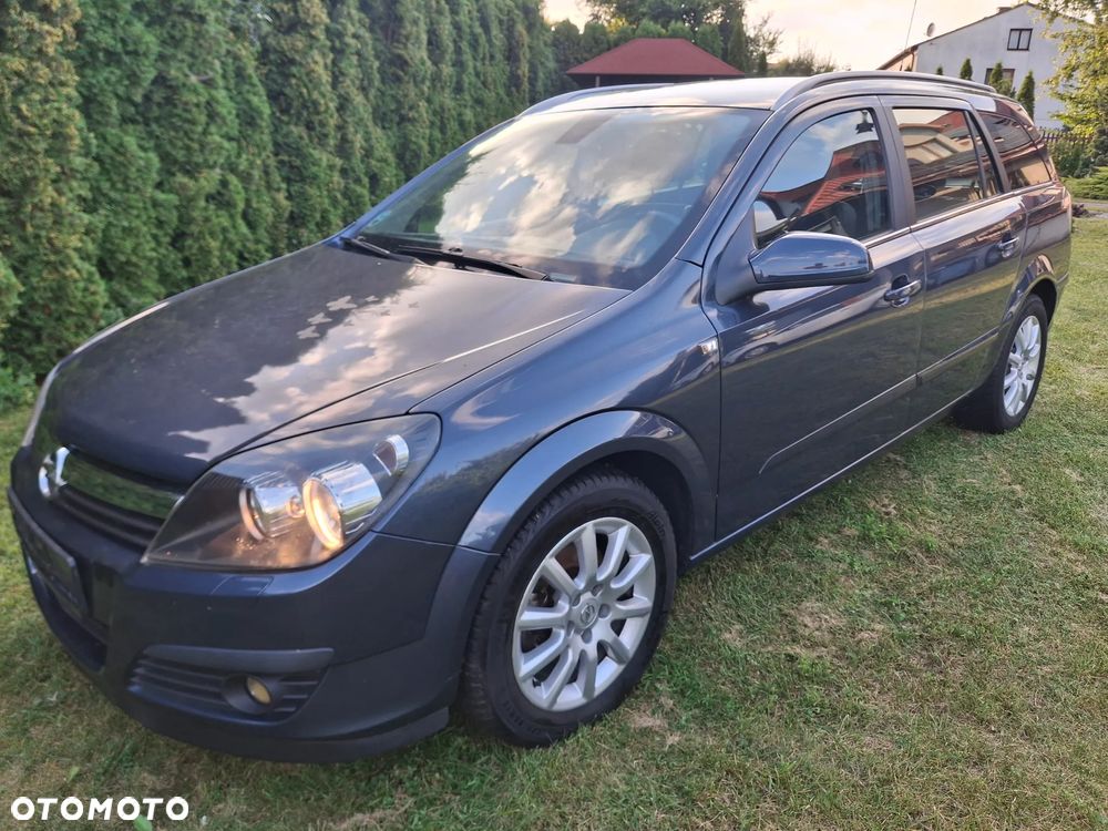 Opel Astra 1.8 Caravan Cosmo - 4