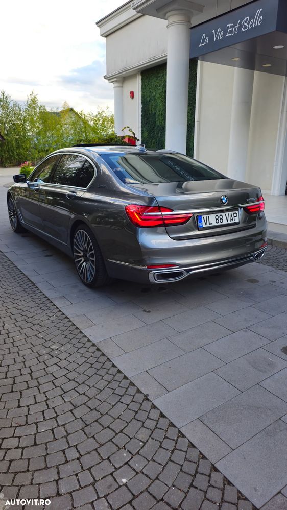 BMW Seria 7 740Le xDrive iPerformance - 10