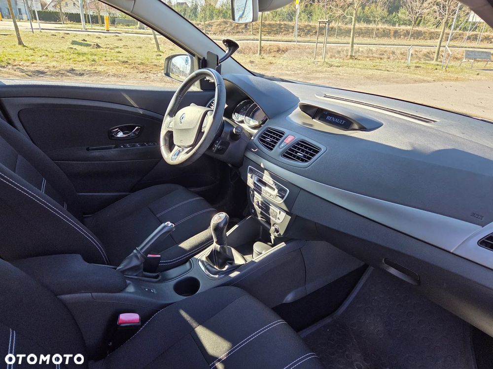 Renault Fluence 1.6 16V Limited - 8
