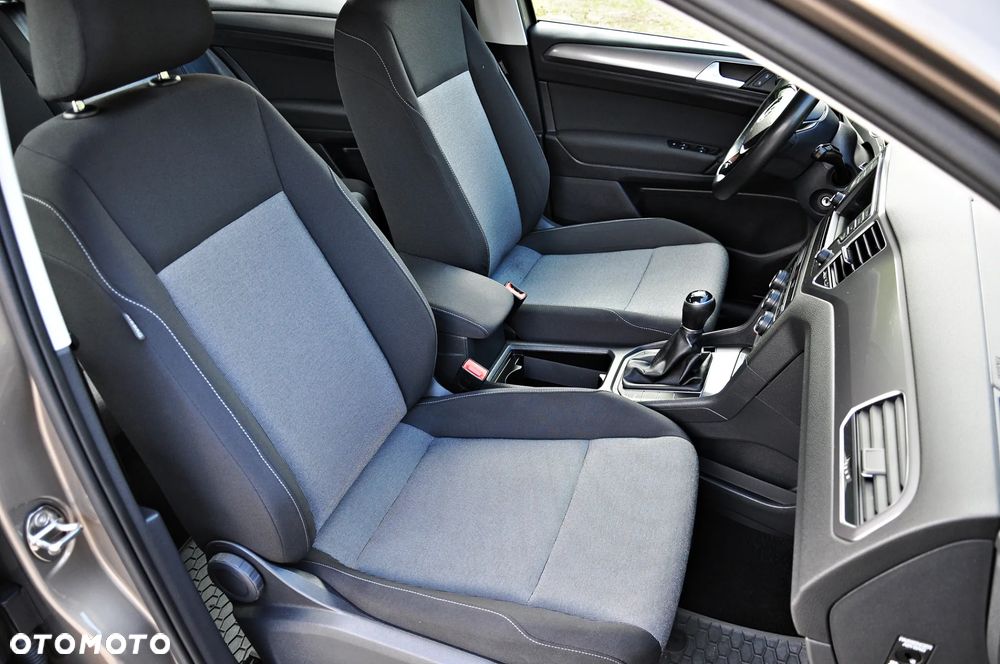 Volkswagen Golf Sportsvan SV 1.2 TSI BMT Comfortline - 20