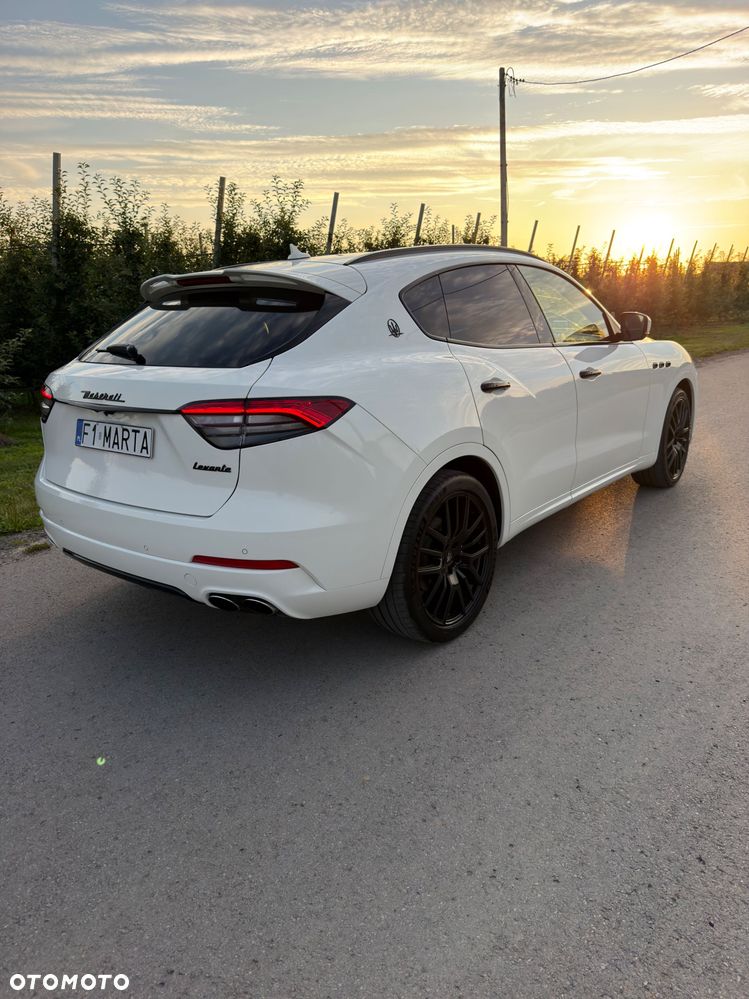Maserati Levante - 7