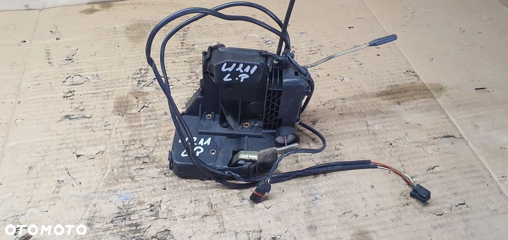 Zamek drzwi lewy przód przedni lewy Mercedes E-Klasa W211 2117200335 - 4