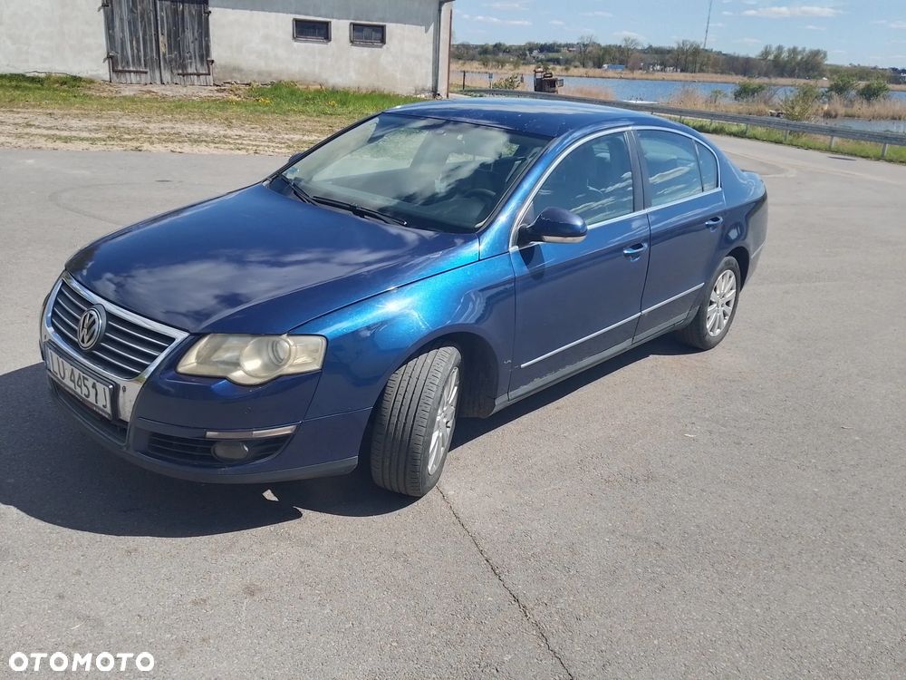 Volkswagen Passat 2.0 TDI Comfortline - 8