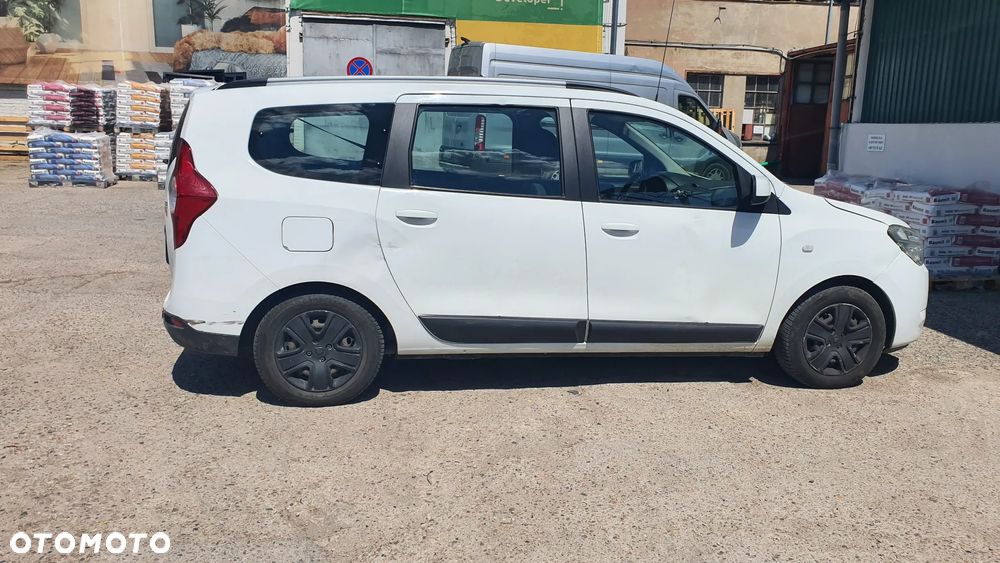 Dacia Lodgy 1.6 SCe Stepway S&S - 12