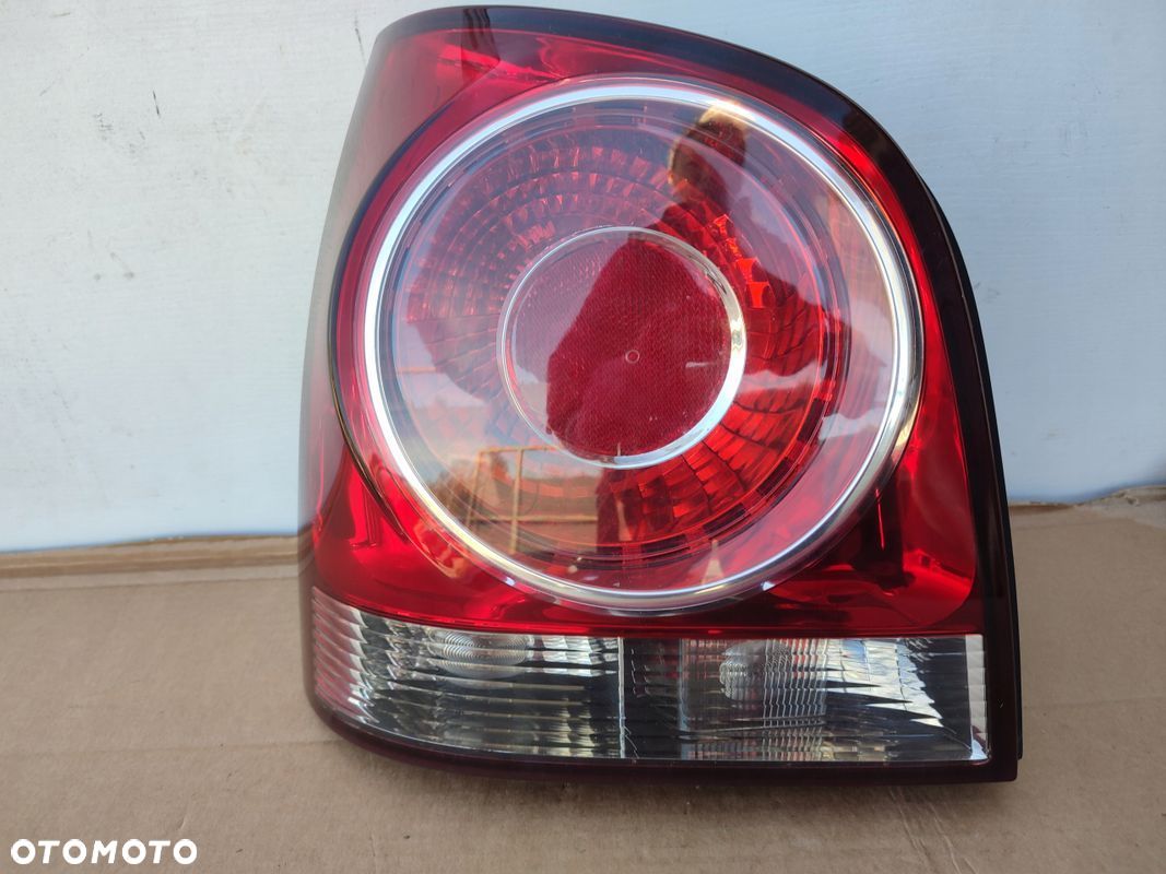 Lampa lewy tył VW POLO IV 9N LIFT EUROPA - 1