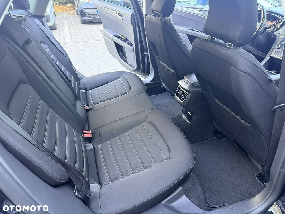 Ford Mondeo - 26
