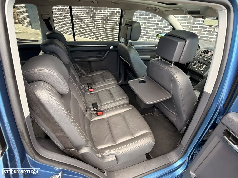 VW Touran 1.6 TDI DPF BlueMotion DSG Highline - 14