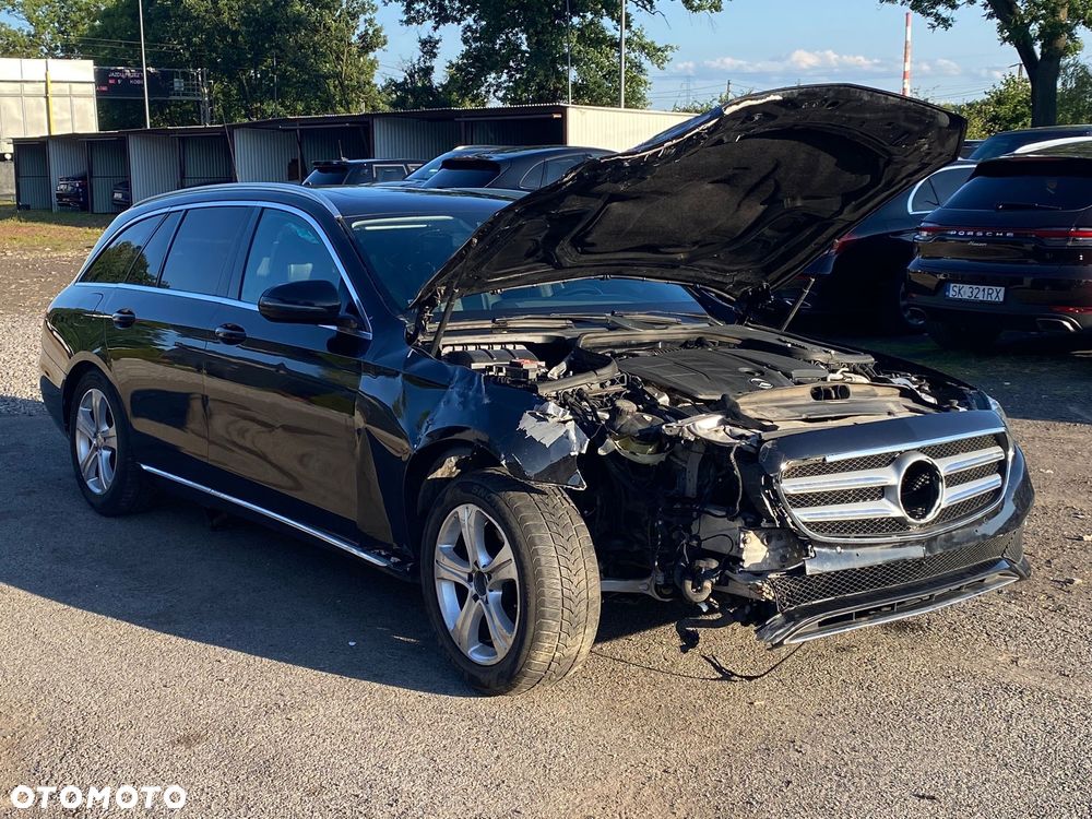 Mercedes-Benz Klasa E 220 d T 9G-TRONIC - 10