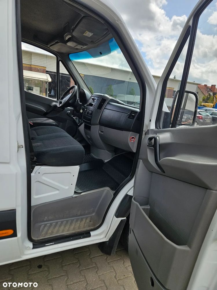 Mercedes-Benz SPRINTER - 12