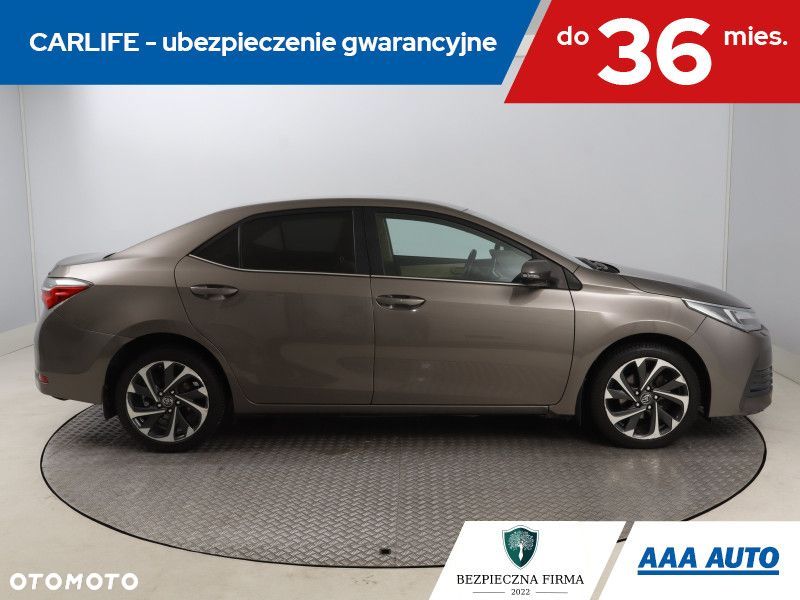 Toyota Corolla - 8